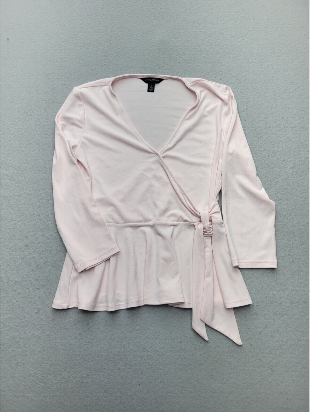 Banana Republic Women's Top Small Pink Blouse Long Sleeve Solid Polyester Blend